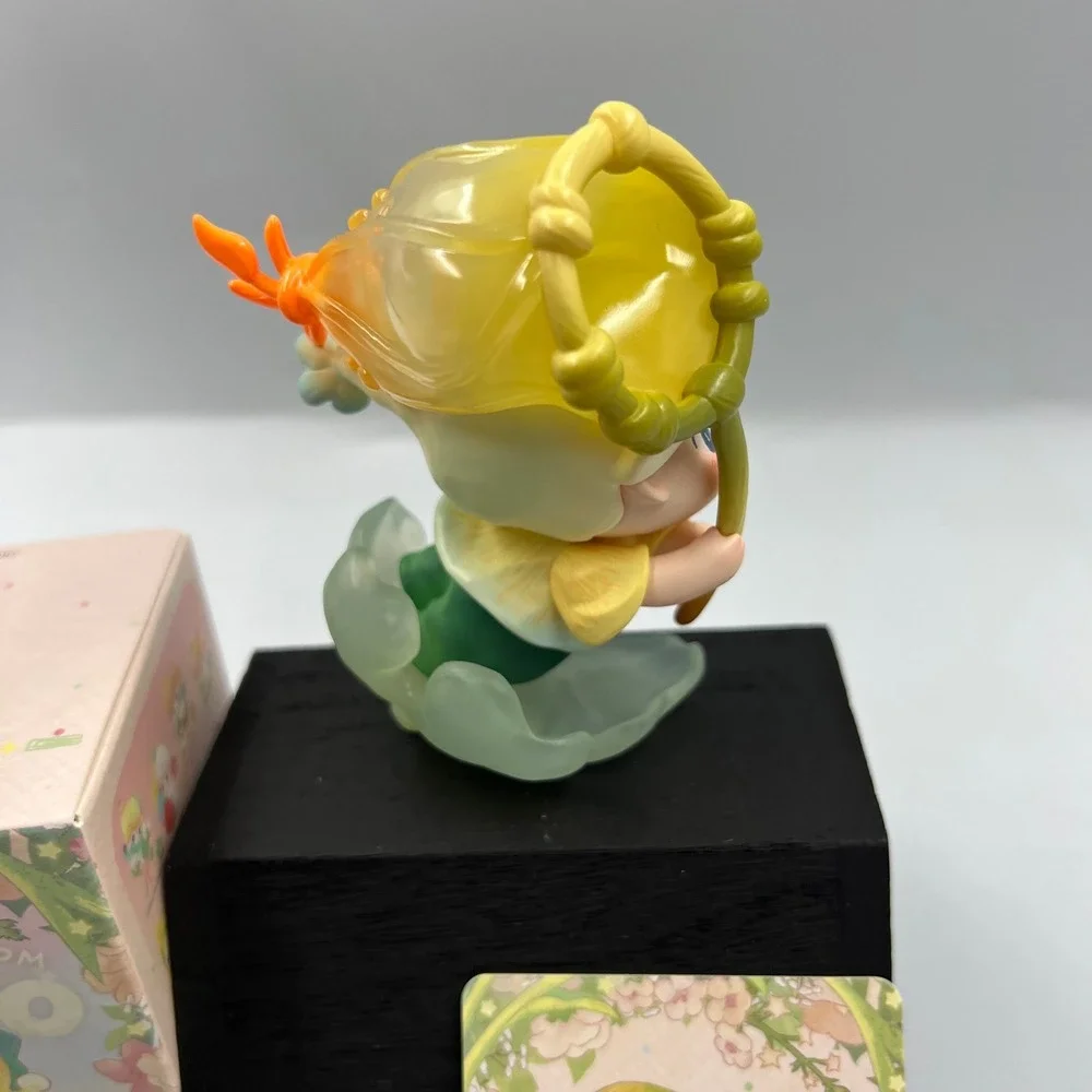 POP MART DIMOO Moments in Bloom Catching Spring Confirmed Figure Blind Box